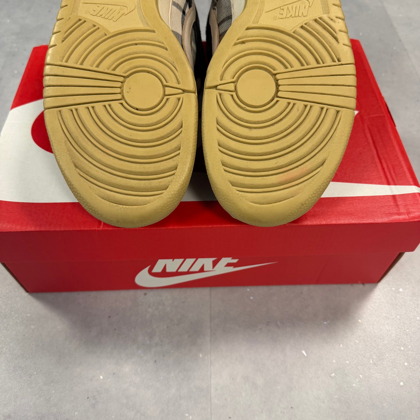 Travis Scott SB Dunk ( UK7 )