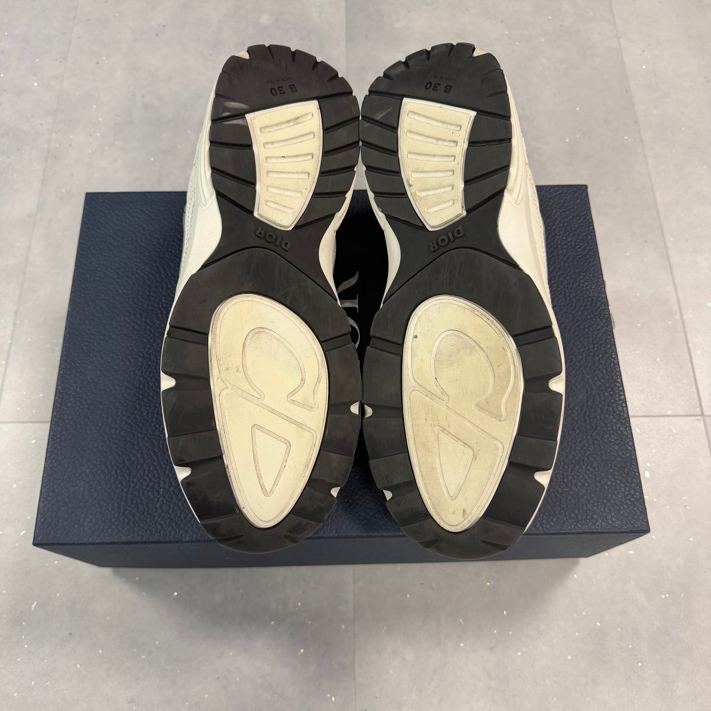 Dior B30 Triple White ( UK9 )