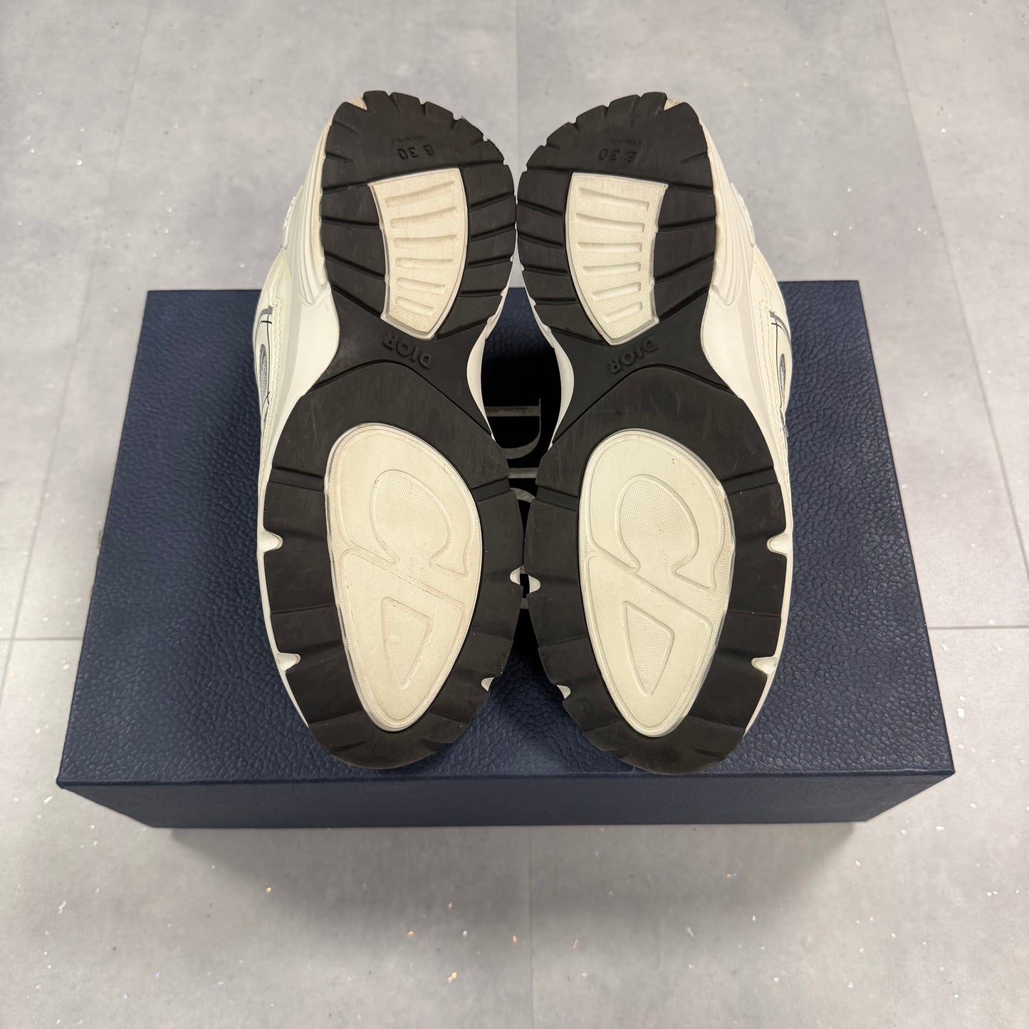 Dior B30 White & Blue ( UK6 )