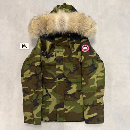 Canada Goose Wyndham Parka Green Camo Men's size L – pre-owned – photo 1 of 8