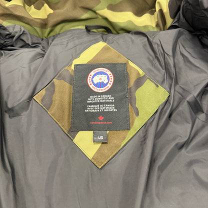 Canada Goose Wyndham Parka Green Camo Men's size L – pre-owned – photo 7 of 8
