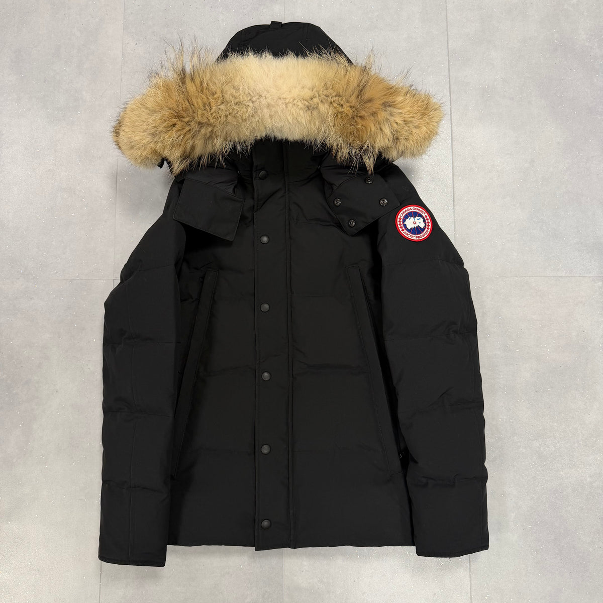 Canada Goose Wyndham Parka Black Men's size S – pre-owned – photo 2 of 8
