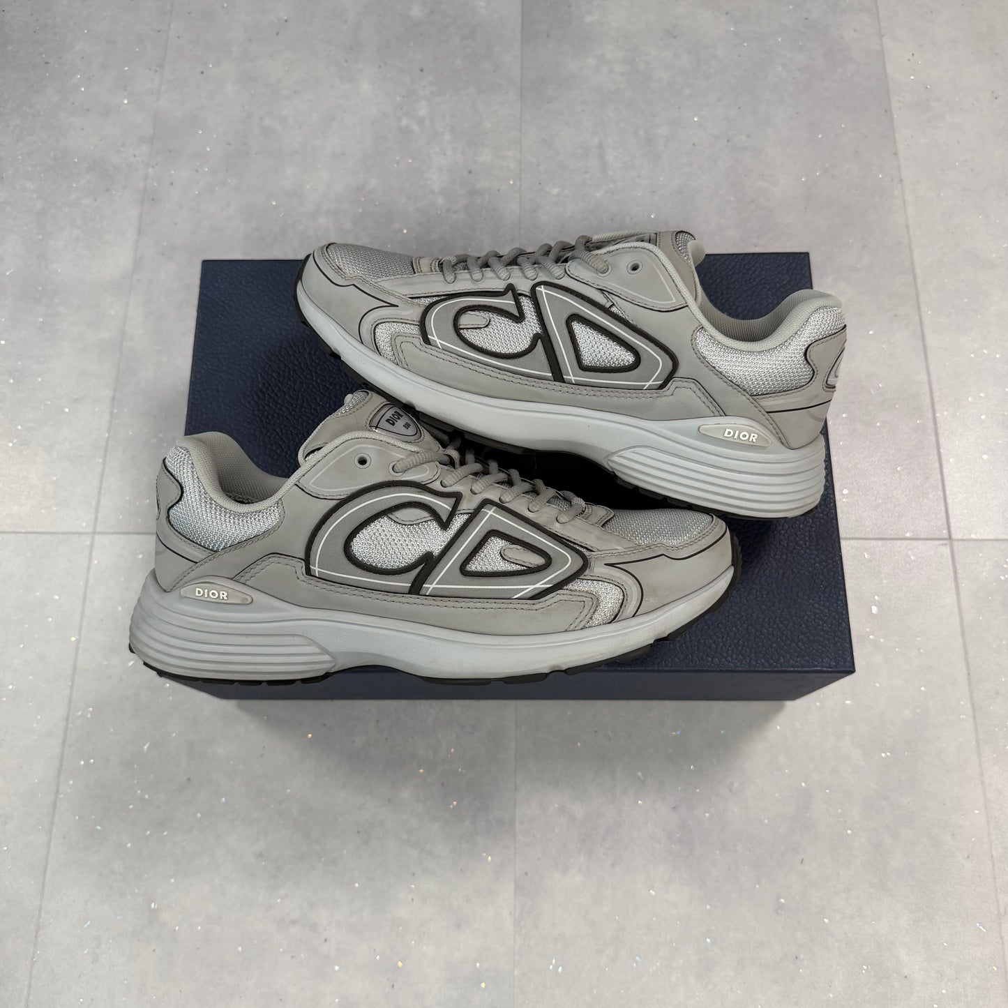 Dior B30 Triple Grey ( UK9 )