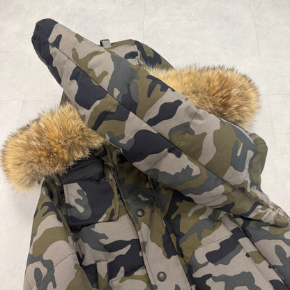 Canada Goose Wyndham Parka Classic Camo Men's size XS – pre-owned – photo 5 of 8