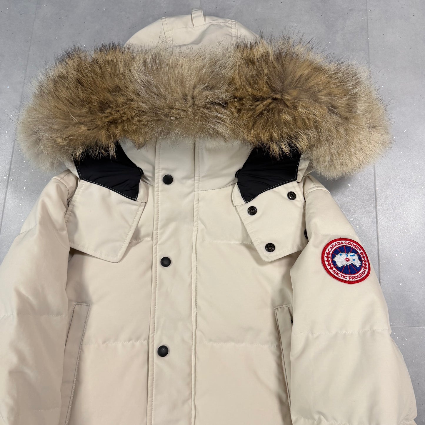 Wyndham Parka White ( M )
