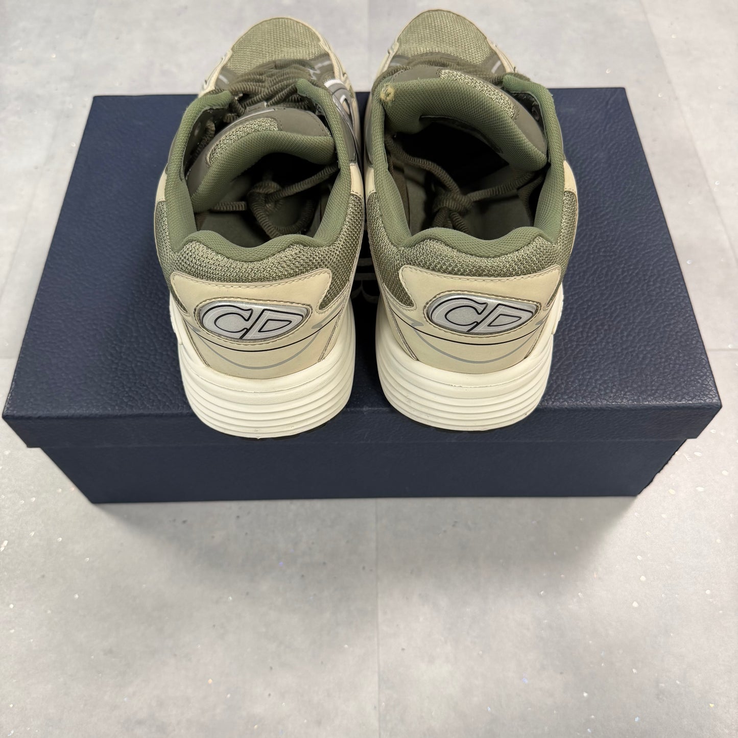 Dior B30 Green ( UK8 )