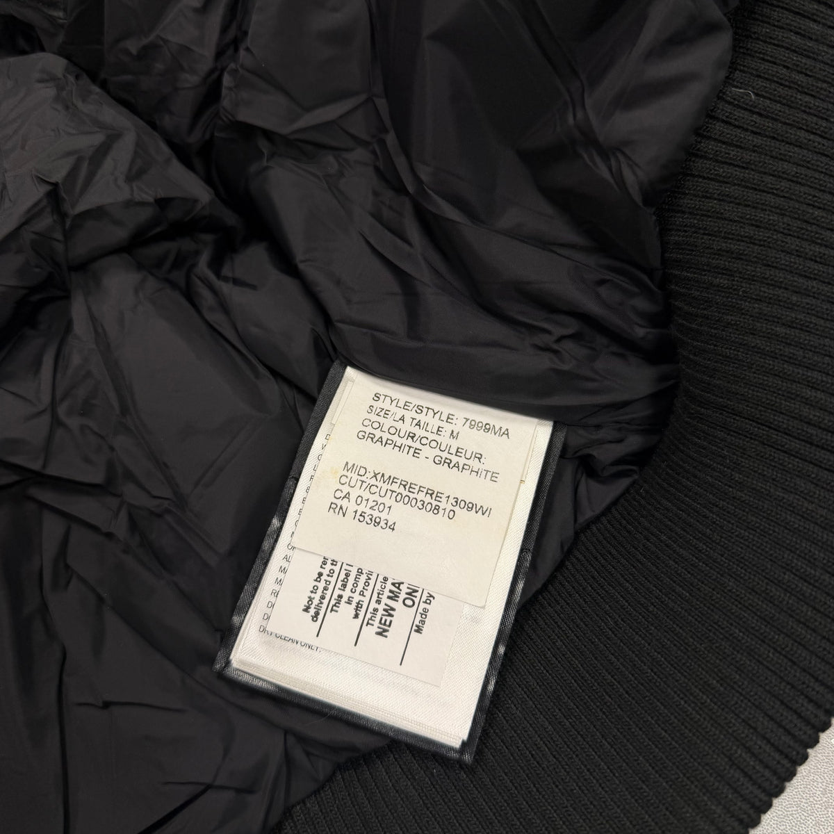 Chilliwack Bomber Graphite - M