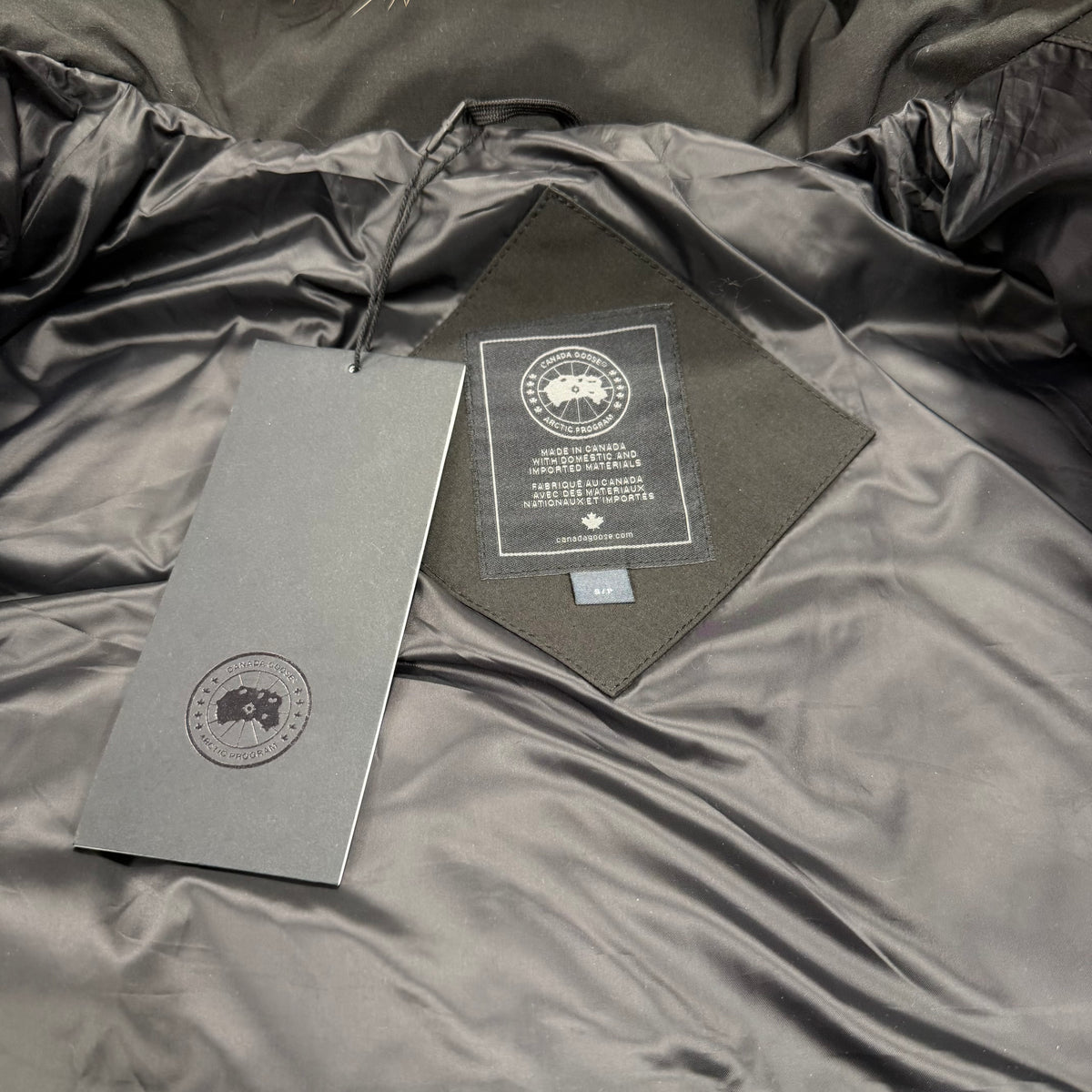 Wyndham Parka Black Badge - NEW