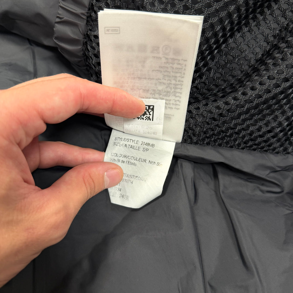 Wyndham Parka White Black Badge - NEW