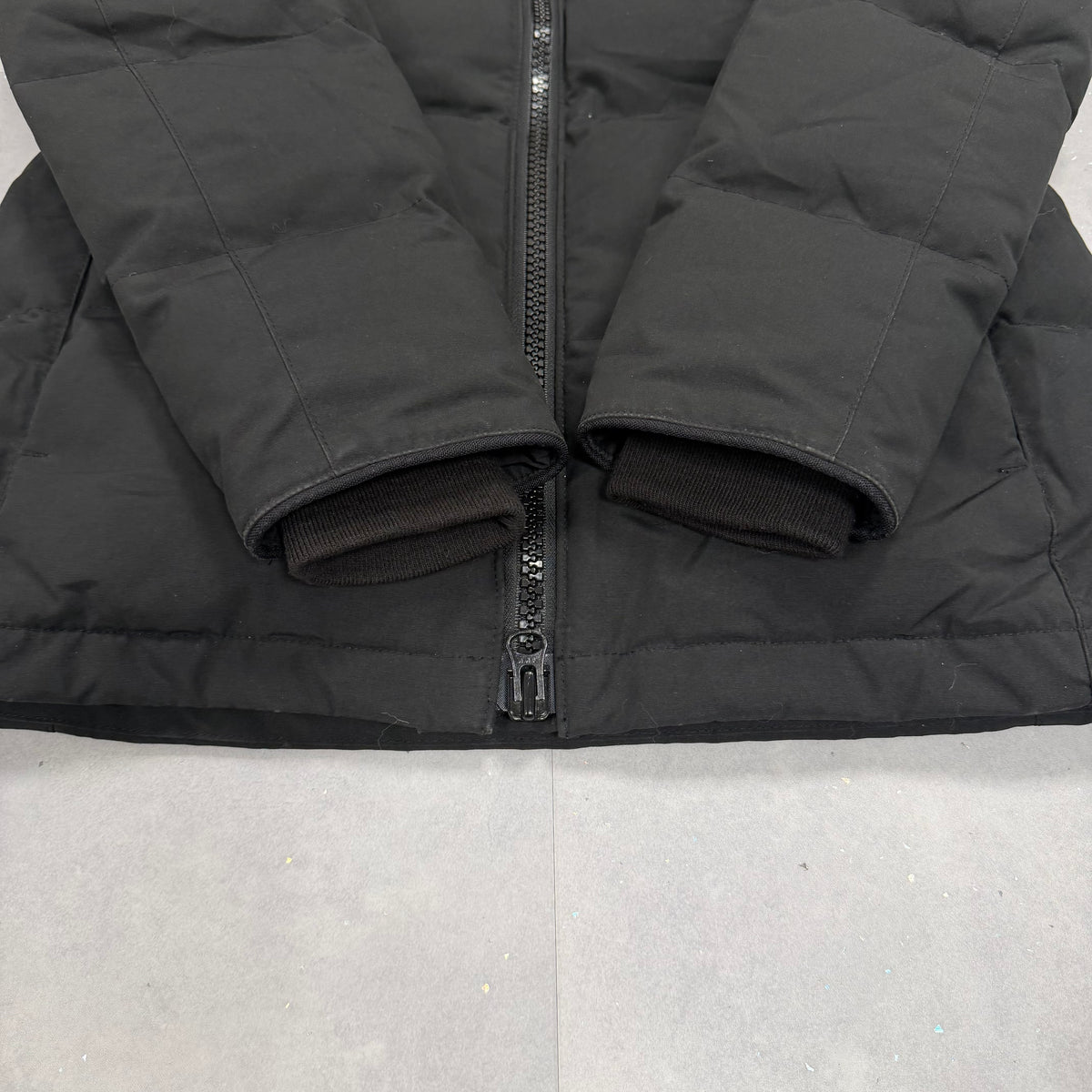 Canada Goose Chelsea Parka Black Women's size S – pre-owned – photo 4 of 8