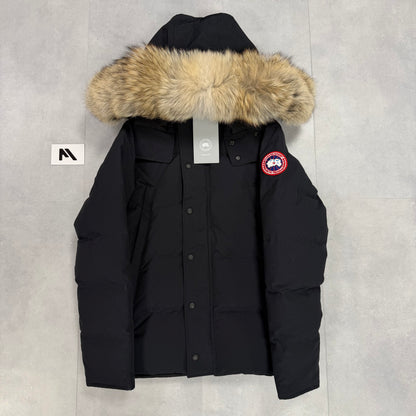 Canada Goose Wyndham Parka Navy Men's size S – brand new with tags – photo 1 of 8