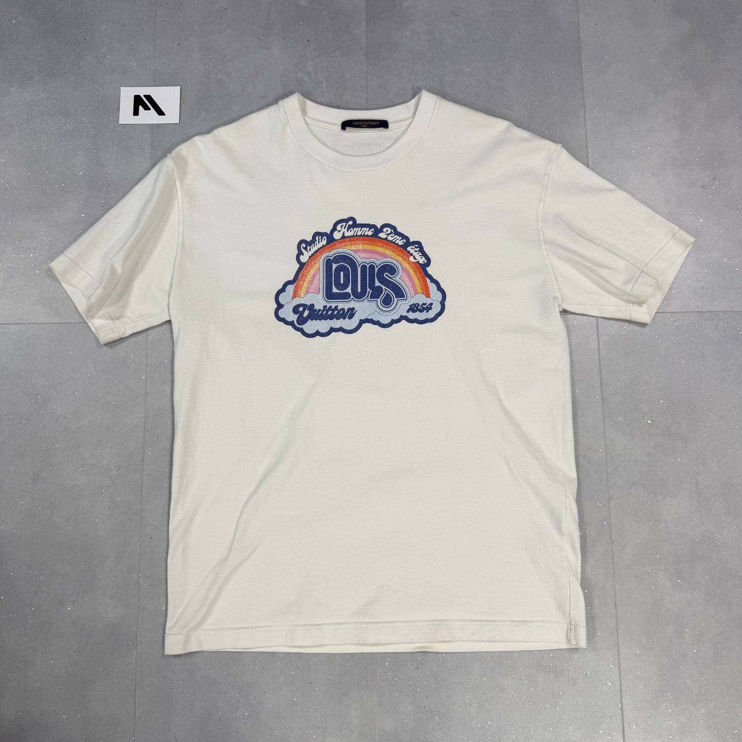 LV Rainbow T-Shirt ( L )