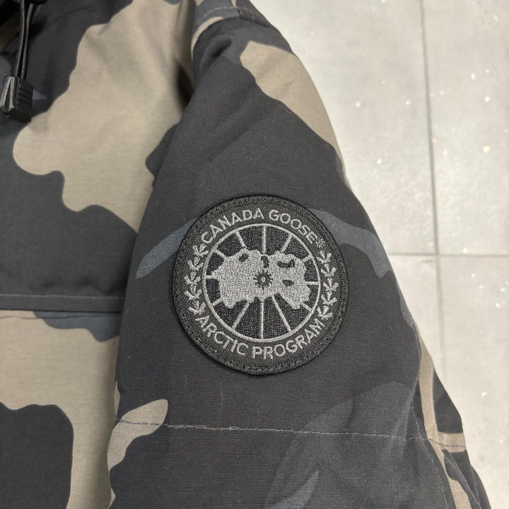 Mac Millan Black Camo ( M )