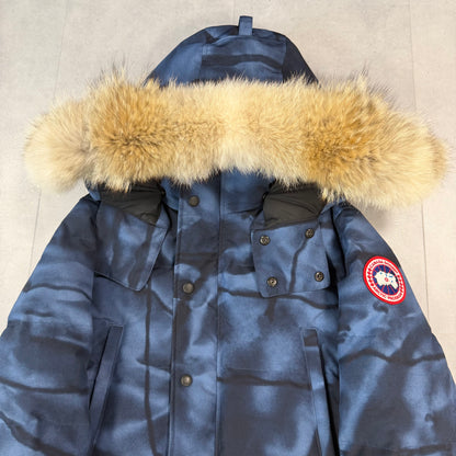 Canada Goose Wyndham Parka Blue Abstract Men's size S – pre-owned – photo 3 of 8