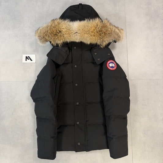 Wyndham Parka Black ( S )