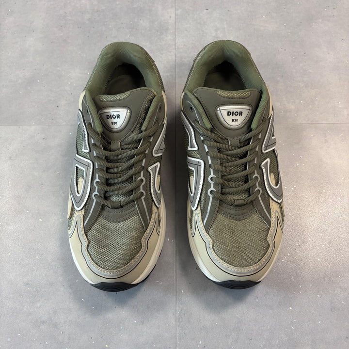 Dior B30 Green ( UK8 )