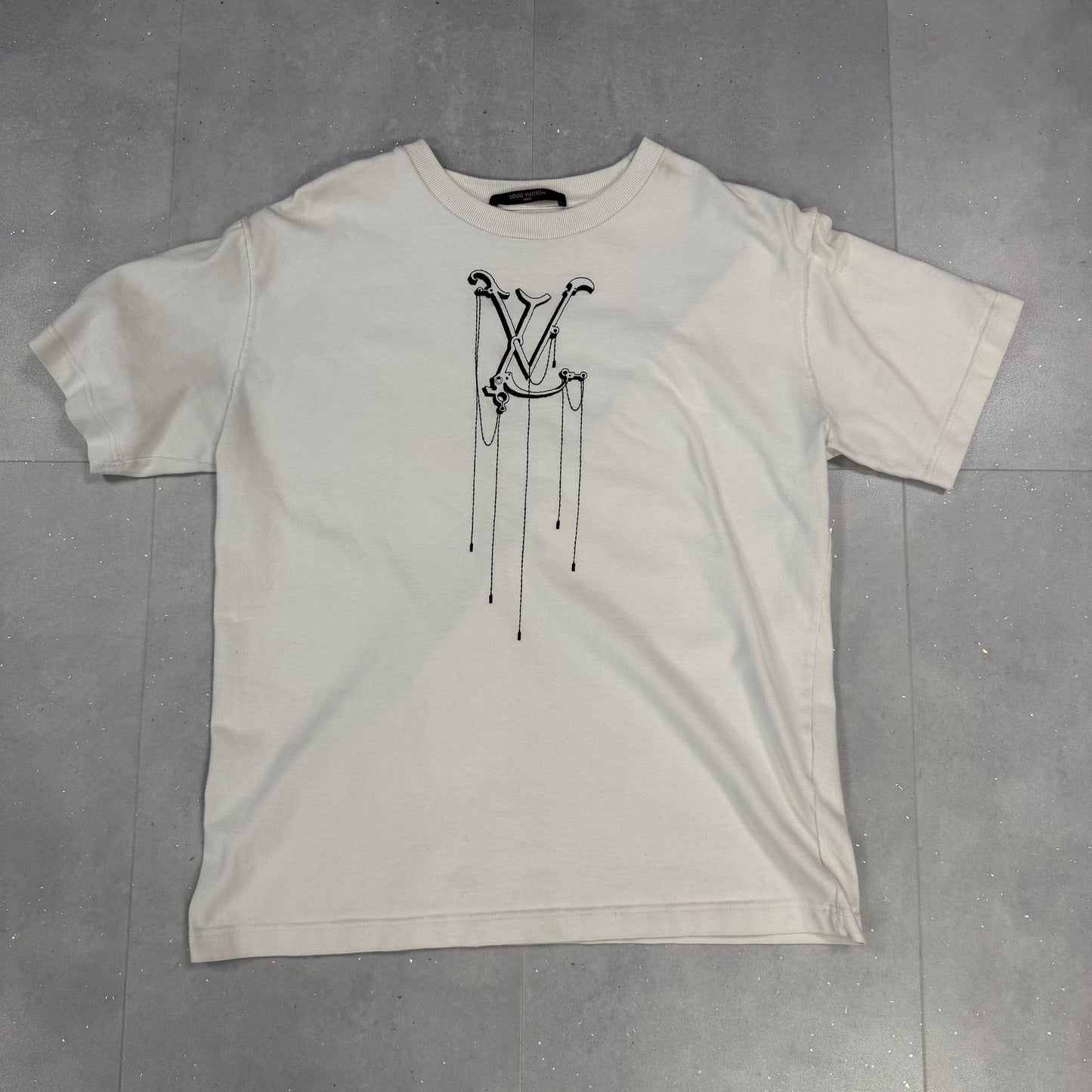 LV Chain T-Shirt ( M )