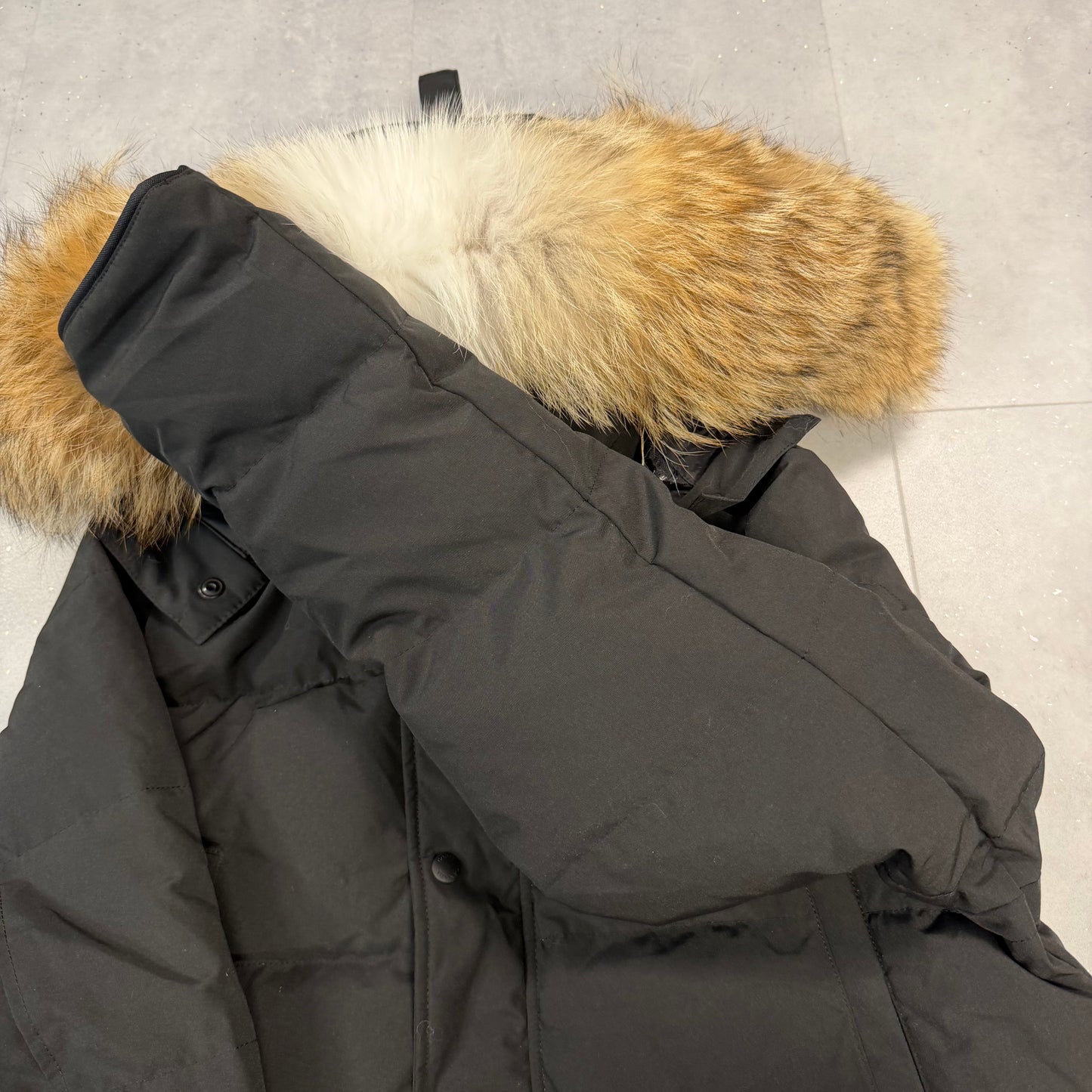 Wyndham Parka Black ( M )