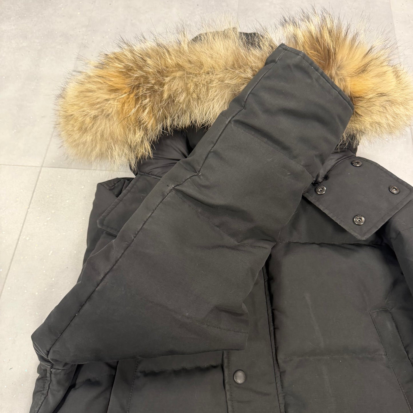 Wyndham Parka Black ( L )