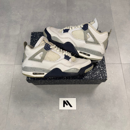 Jordan 4 Midnight Navy Men's size UK 8.5 – pre-owned – photo 1 of 7