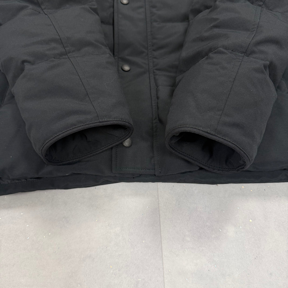 Wyndham Parka Black - NEW