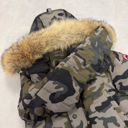 Canada Goose Wyndham Parka Classic Camo Men's size XS – pre-owned – photo 6 of 8