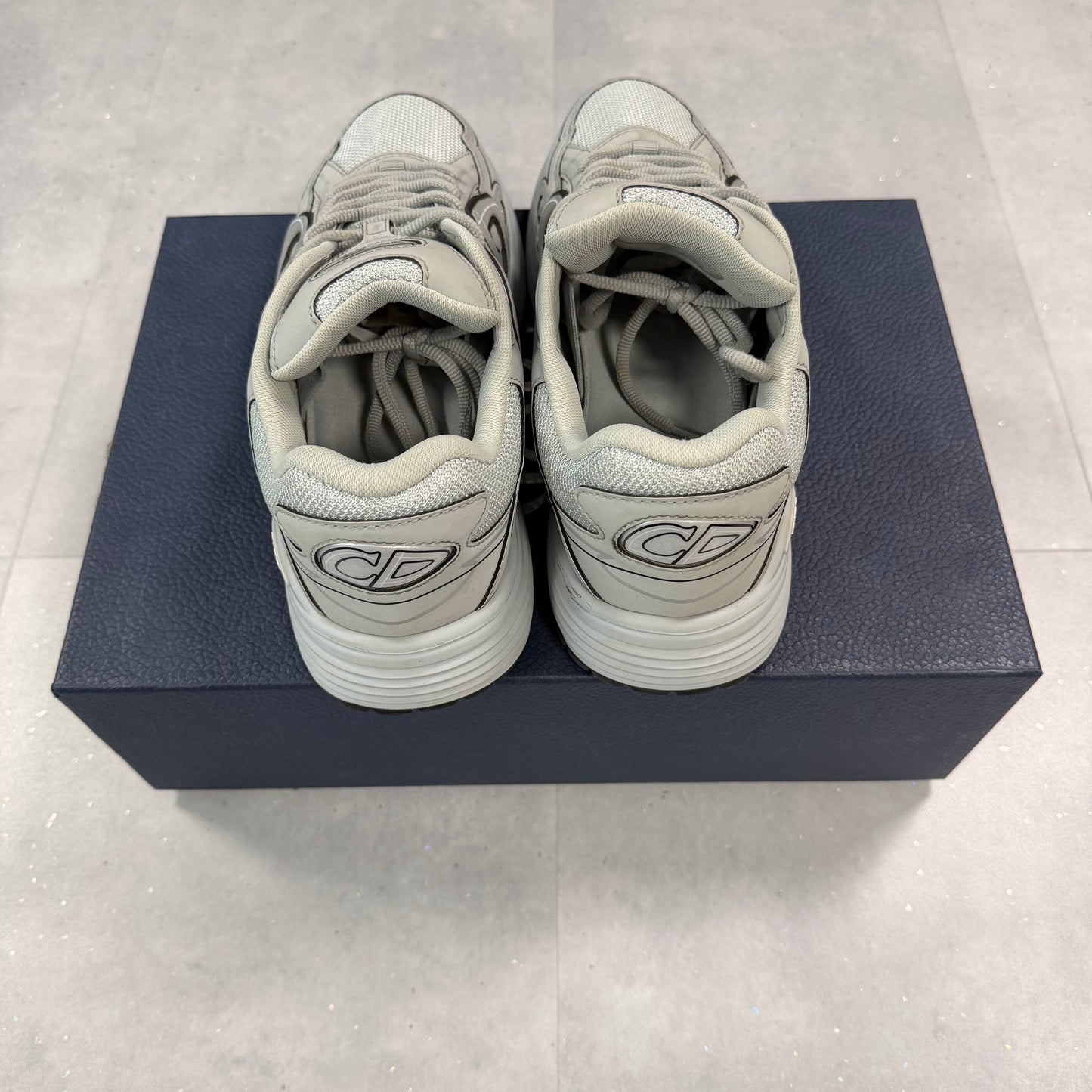 Dior B30 Triple Grey ( UK9 )
