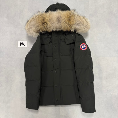Canada Goose Wyndham Parka Volcano Men's size M – pre-owned – photo 1 of 9