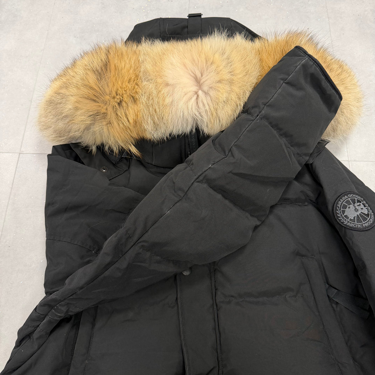 Wyndham Parka Black Badge - XL