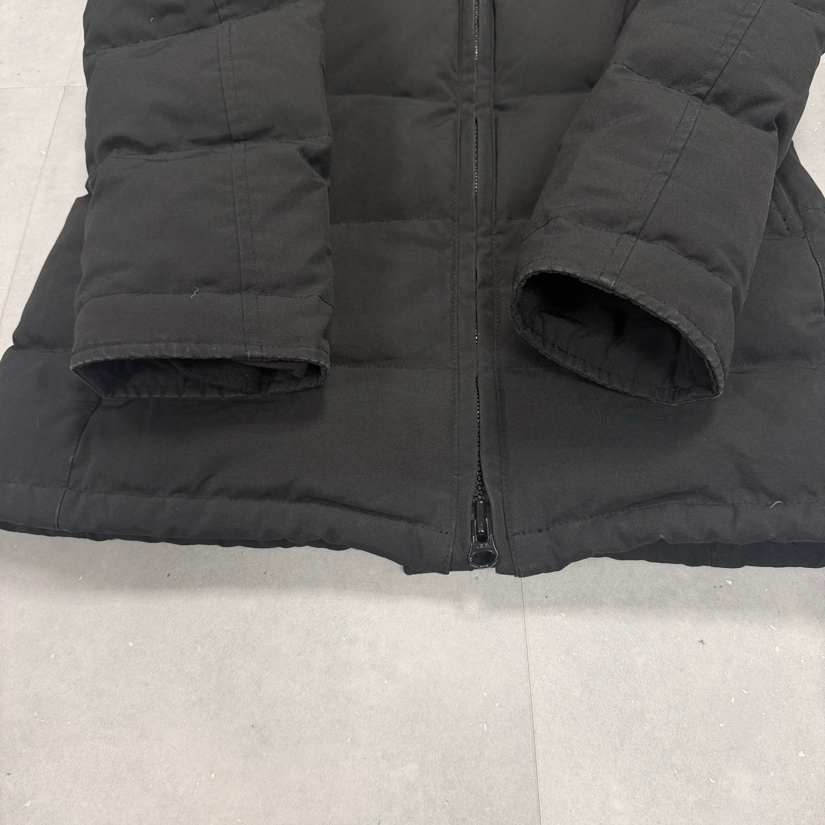 Canada Goose Belleville Parka Black Women's size S – pre-owned – photo 5 of 9