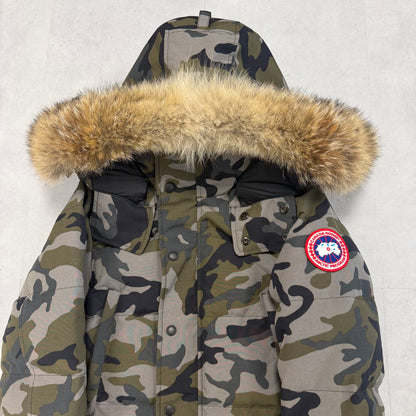 Canada Goose Wyndham Parka Classic Camo Men's size XS – pre-owned – photo 3 of 8