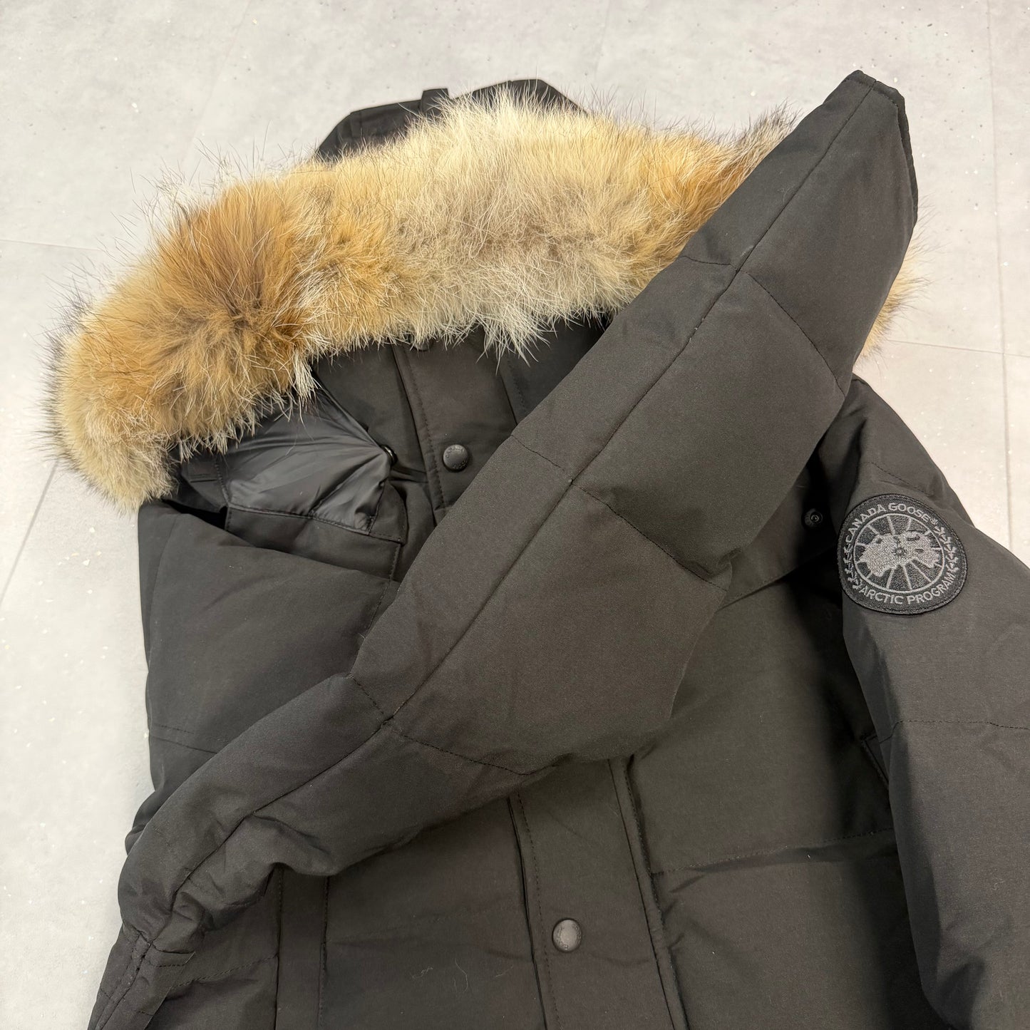 Wyndham Parka Black ( L )
