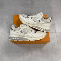 LV White Runaways ( UK10 )