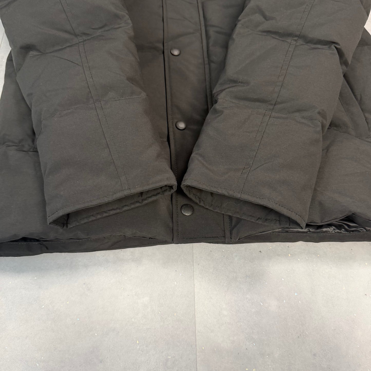 Wyndham Parka Black ( L )