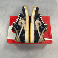 Travis Scott SB Dunk ( UK7 )
