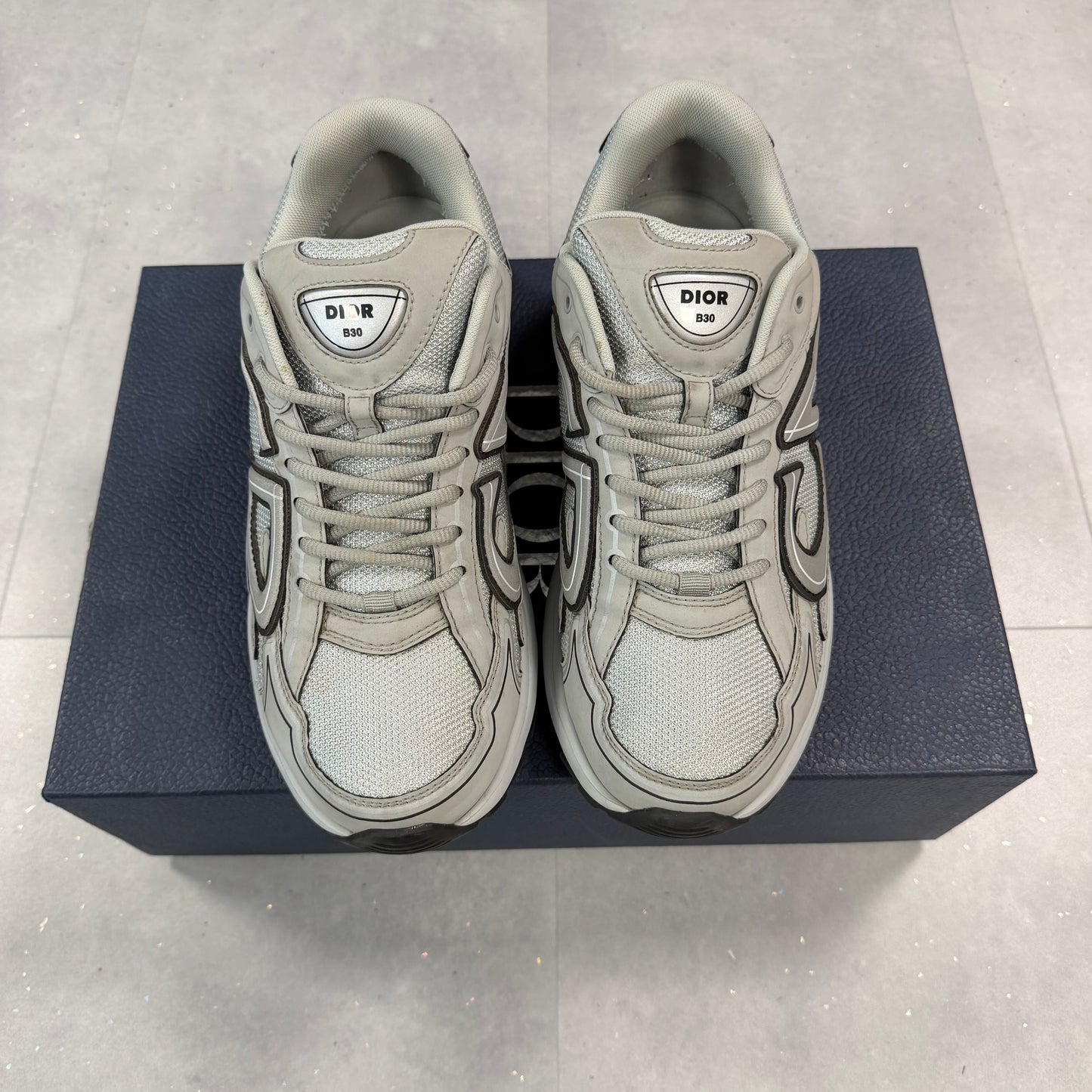 Dior B30 Triple Grey ( UK9 )