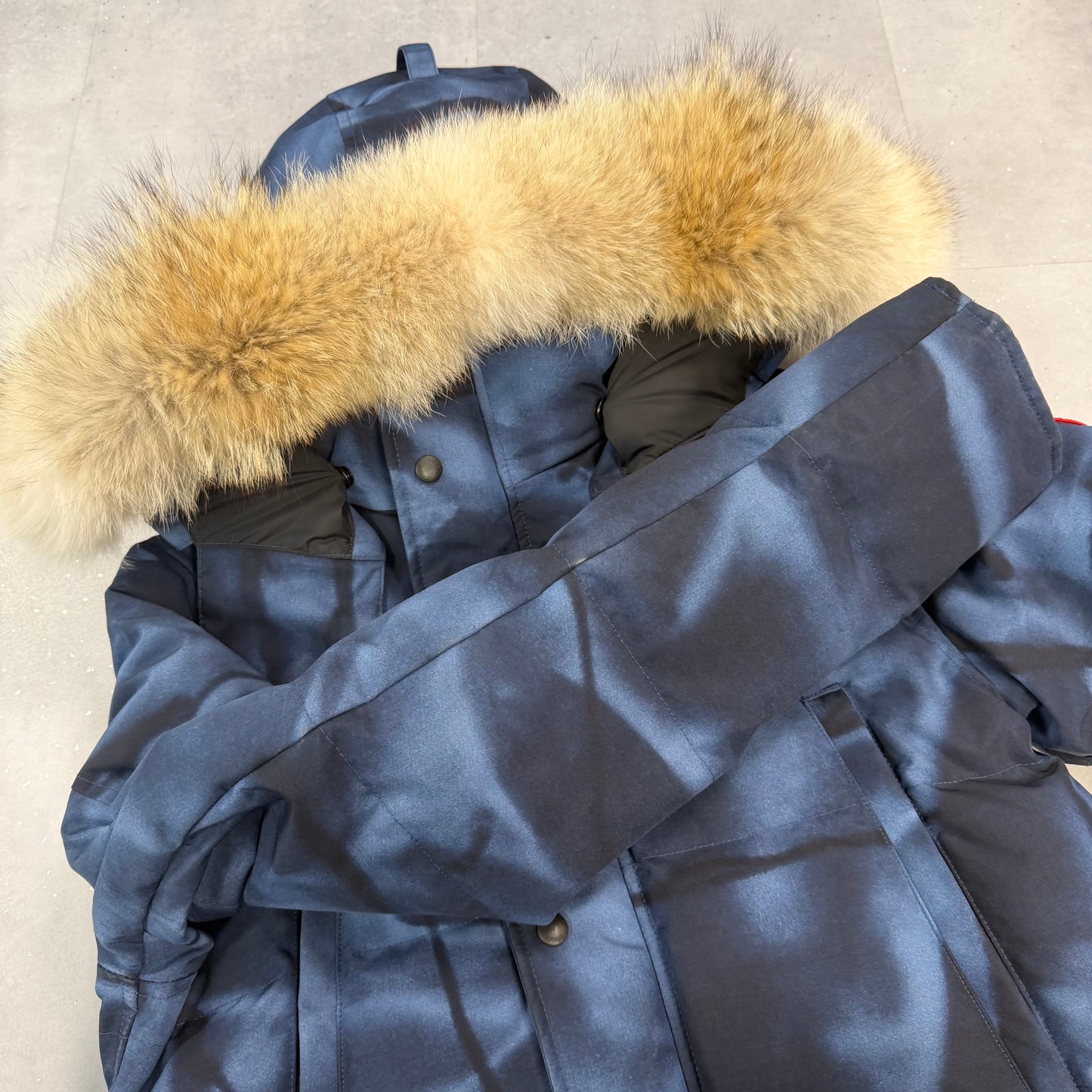 Wyndham Parka Blue Abstract ( S )