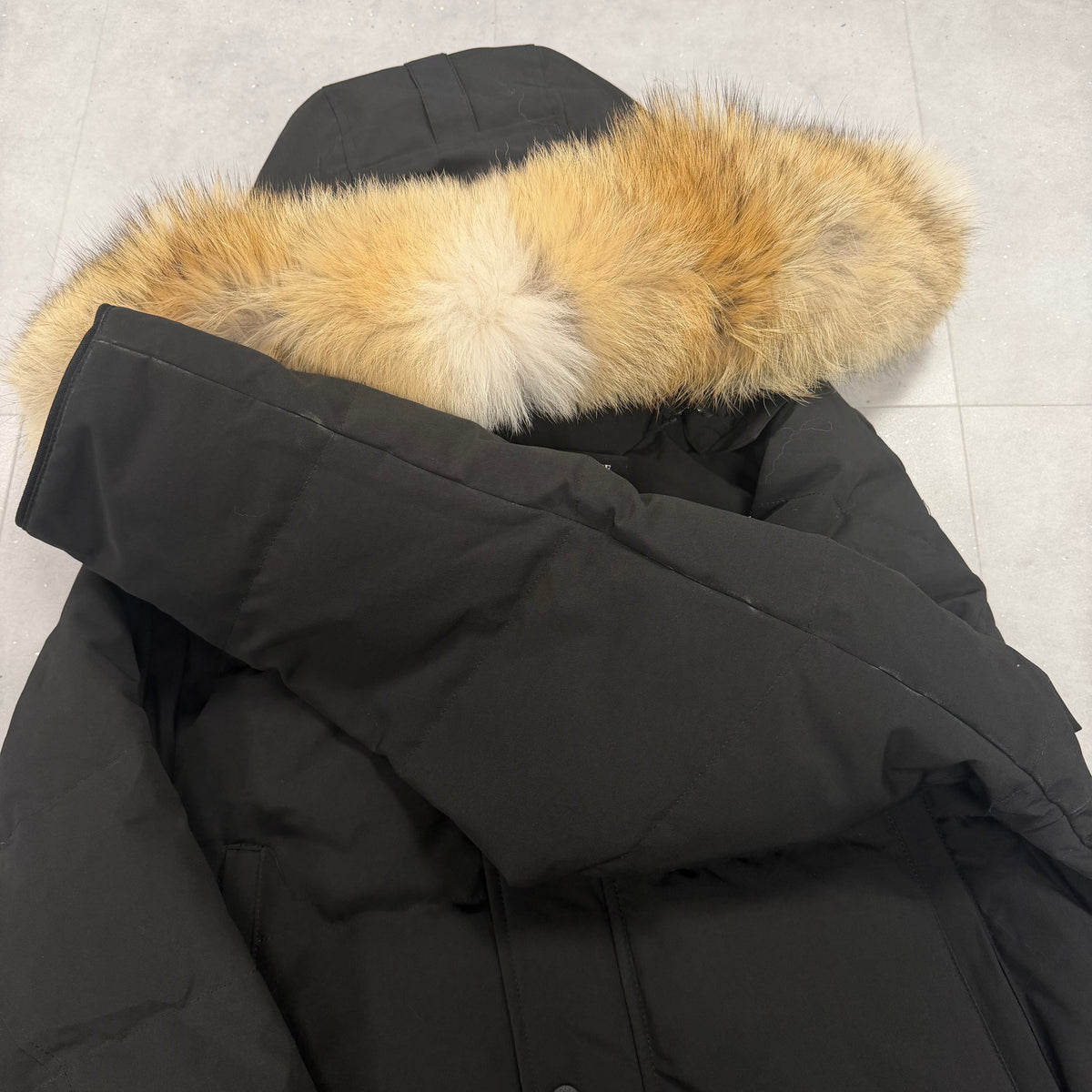 Canada Goose Wyndham Parka Black Men's size L – pre-owned – photo 5 of 9