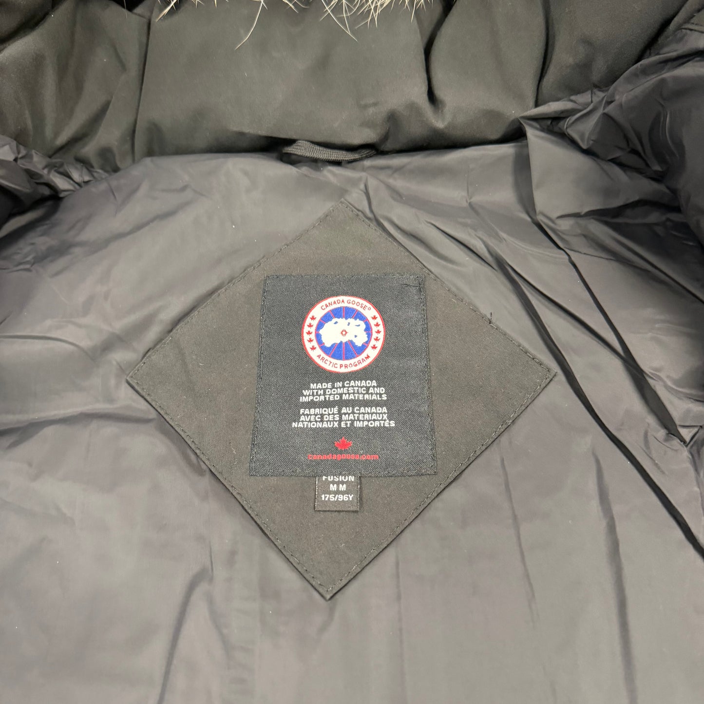 Wyndham Parka Black ( M )