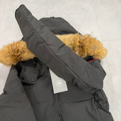 Canada Goose Chelsea Parka Graphite Women's size S – brand new with tags – photo 5 of 9