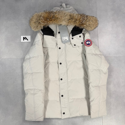 Canada Goose Wyndham Parka Frost Grey Men's size XL – brand new with tags – photo 1 of 8
