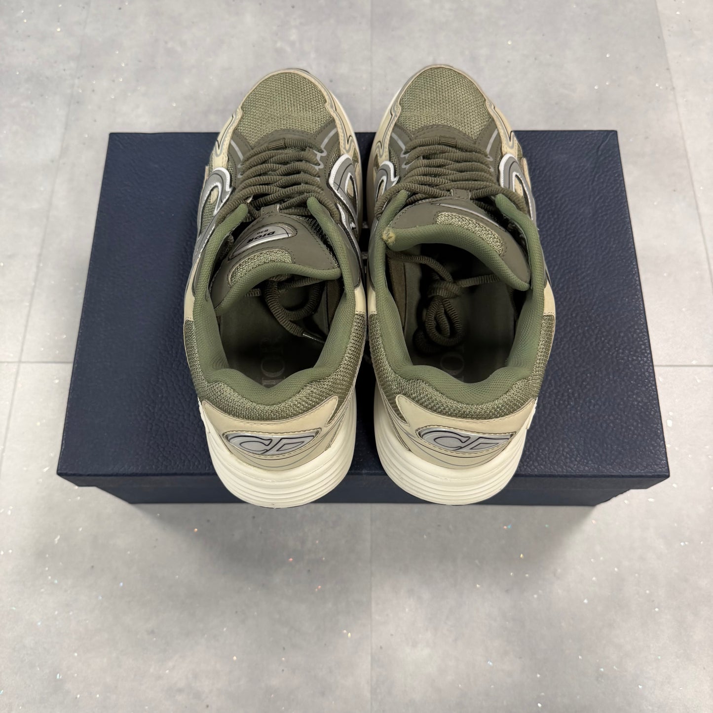 Dior B30 Green ( UK8 )