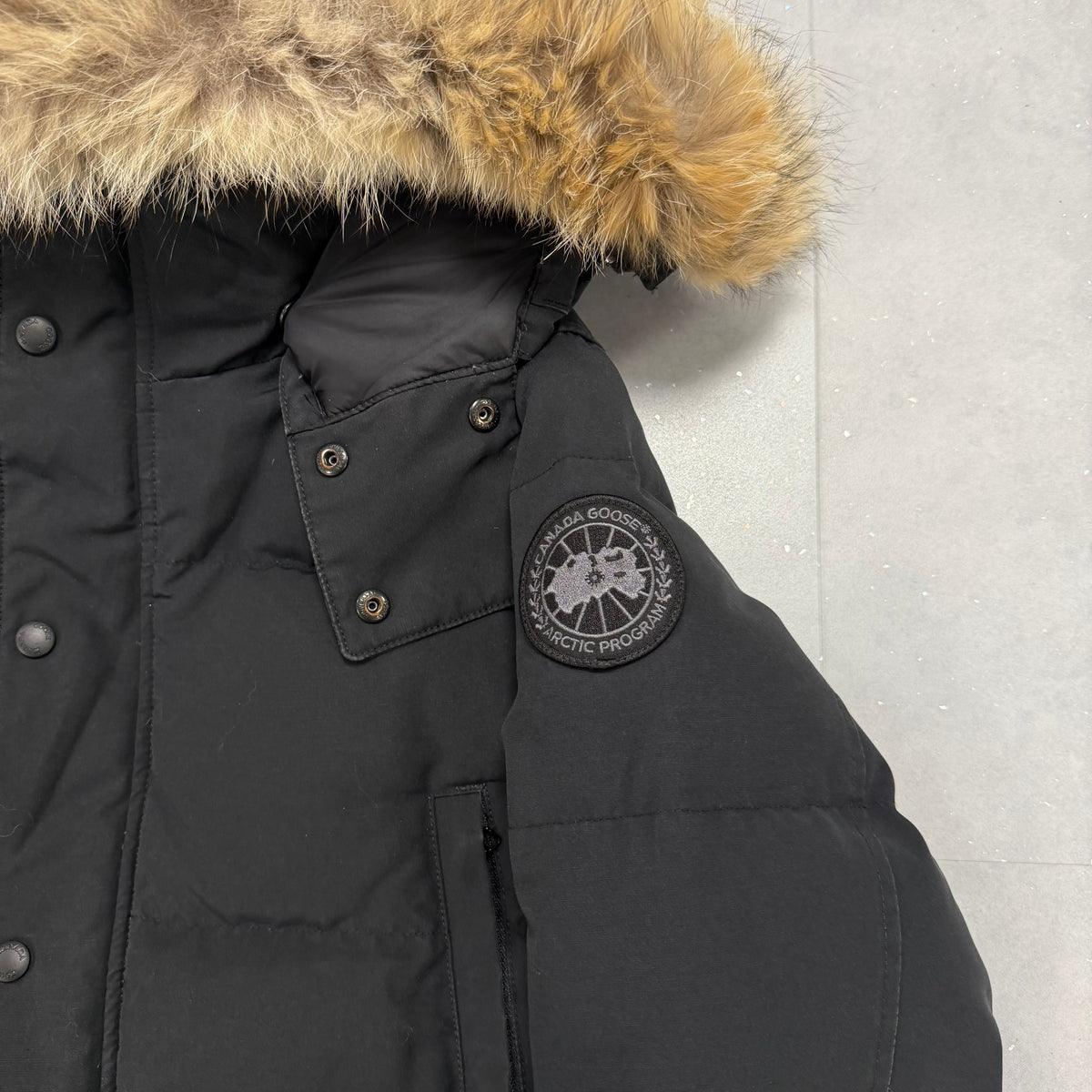 Canada Goose Wyndham Parka Black Badge – Men's M – Pre-Owned 9/10