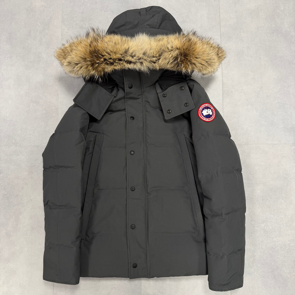 Canada Goose Wyndham Parka Graphite – Men's M – Pre-Owned 9.5/10