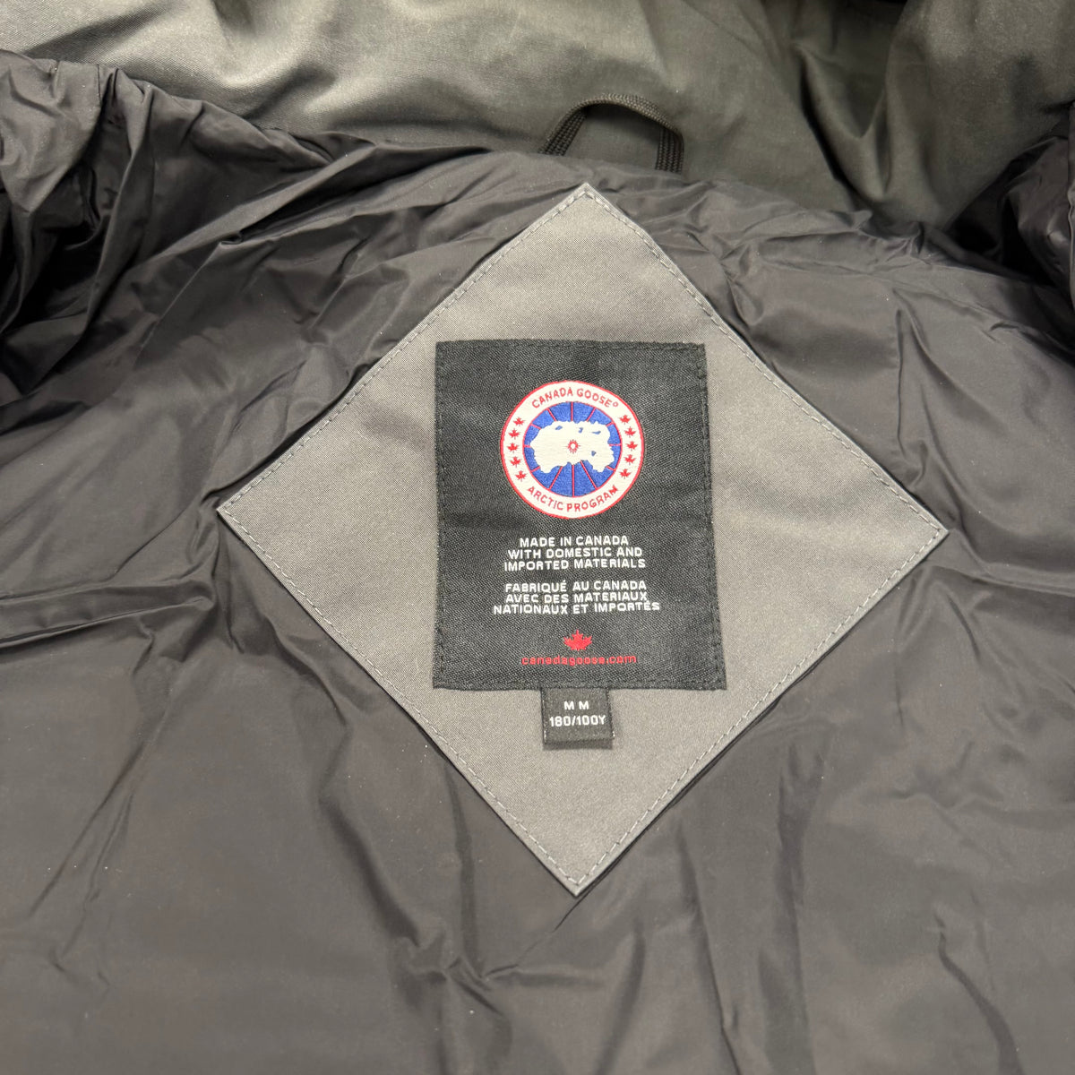Canada Goose Wyndham Parka Graphite – Men's M – Pre-Owned 9.5/10