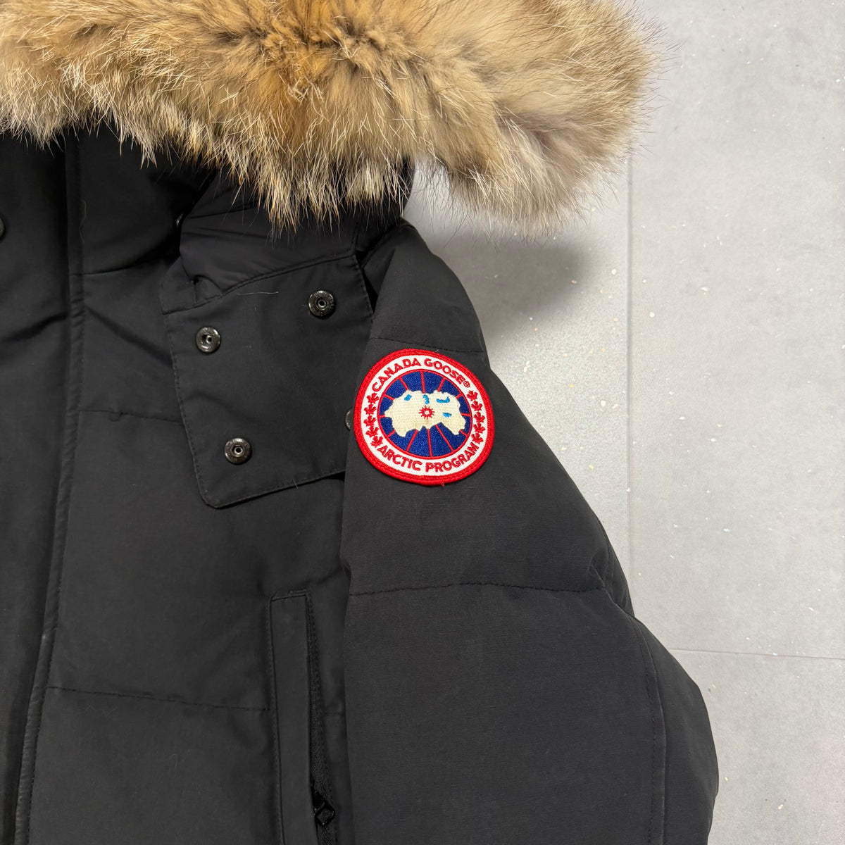 Canada Goose Wyndham Parka Black – Men's S – Pre-Owned 8.5-9/10
