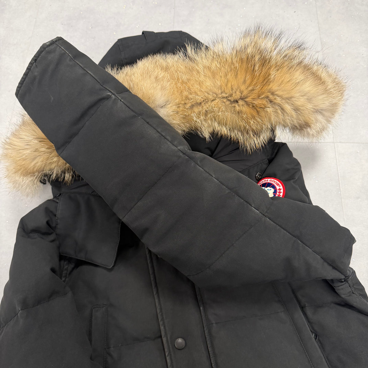 Canada Goose Wyndham Parka Black – Men's S – Pre-Owned 8.5-9/10