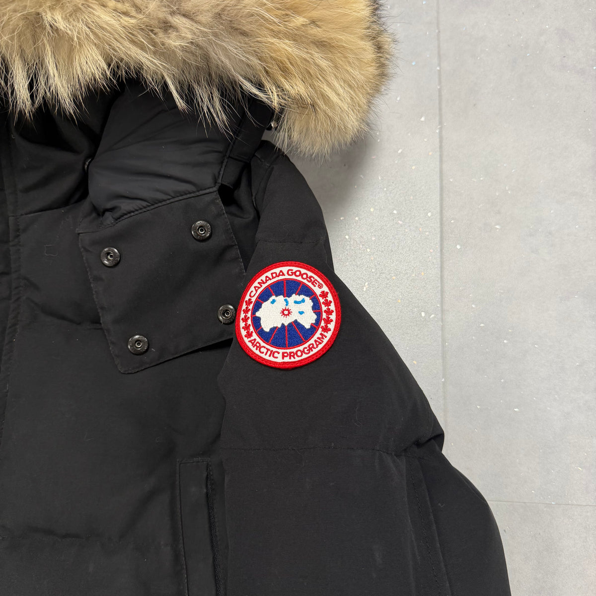 Canada Goose Wyndham Parka Black – Men's M – Pre-Owned 8.5-9/10