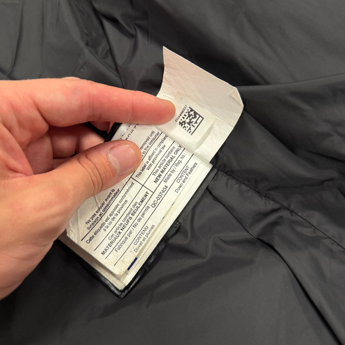 Canada Goose Wyndham Parka Black – Men's M – Pre-Owned 8.5-9/10