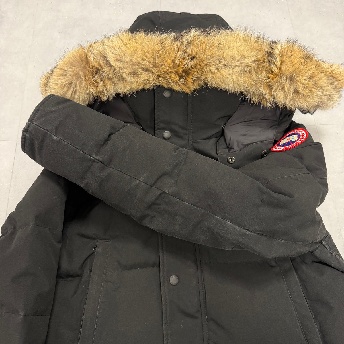Canada Goose Wyndham Parka Black – Men's M – Pre-Owned 8.5-9/10